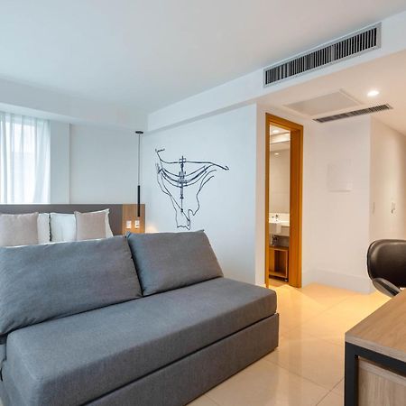 Отель Tryp By Wyndham Brasilia Nacoes Экстерьер фото